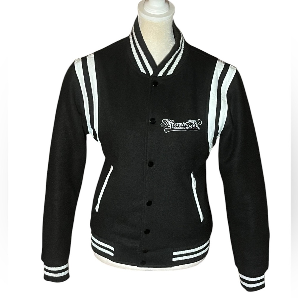 MANIFEST BLACK & WHITE VARSITY BOMBER VERY GOOD COND SIZE XS